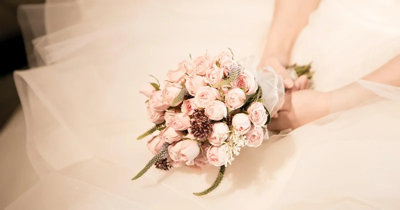 Rose poudré, rose gold ou fuchsia : quelle nuance pour quel usage