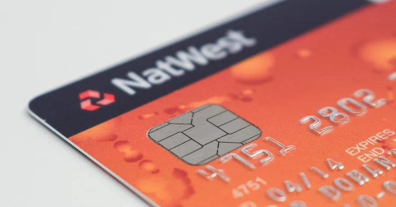 Carte de débit, carte de crédit : où se joue le blocage