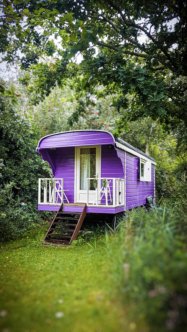découvrez les avantages et conseils du camping sauvage pour une expérience authentique en pleine nature, loin des campings traditionnels.